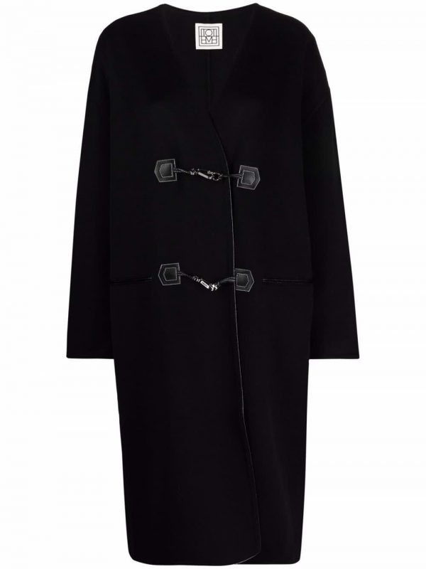 clasp coat