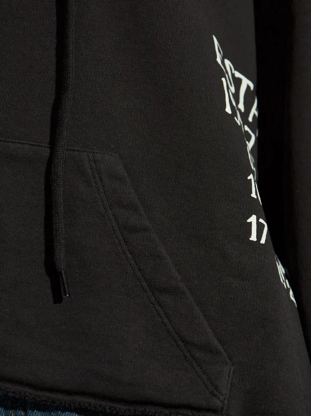 Mm6 Maison Margiela Raw Edges Hoodie With Drawstring Hood In Black